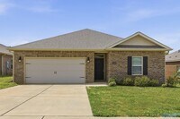 Building Photo - 102 Derbyshire Dr