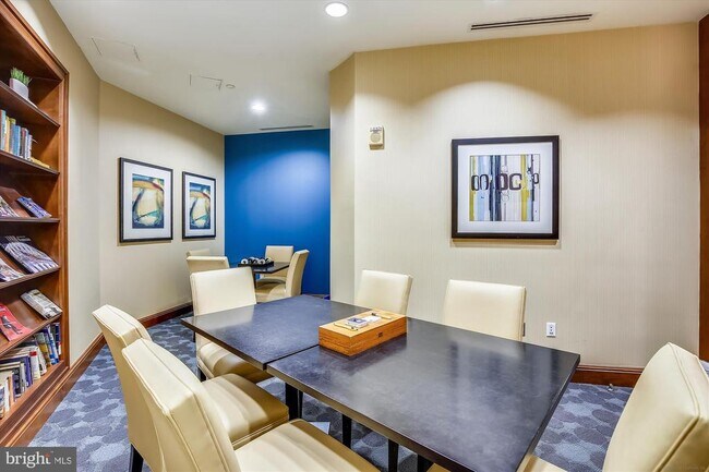 Building Photo - 2720 S Arlington Mill Dr