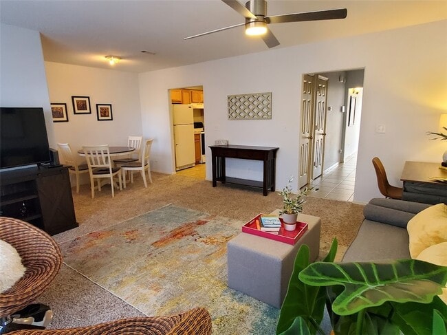 Building Photo - 4102 SW Chapelstone Ave