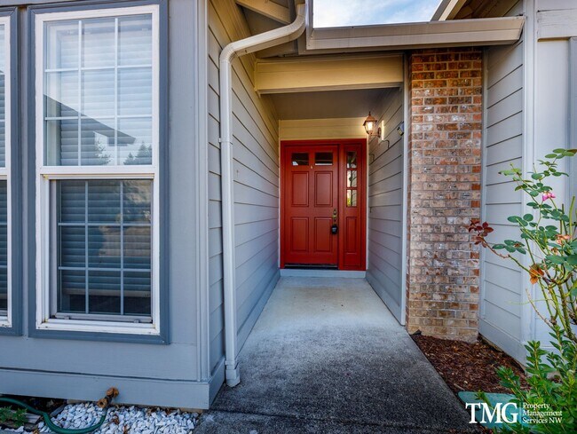 Primary Photo - Charming Home Backing to Greenbelt, Near Lacamas Lake and Local Amenities