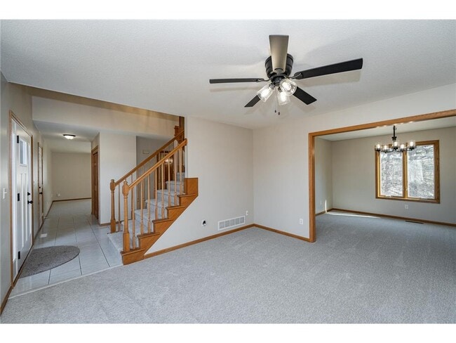 Building Photo - 2511 Mayowood Ln SW
