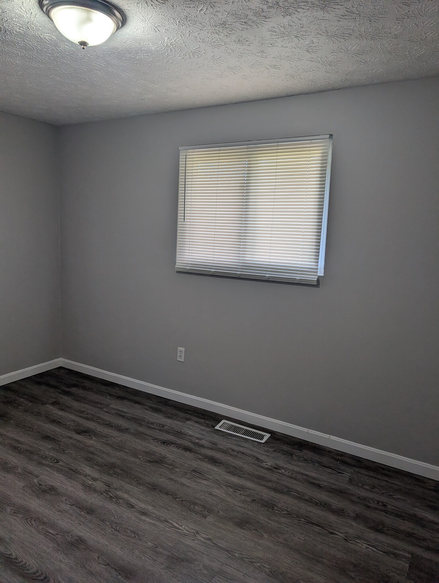 Building Photo - 7465 Rob St NW