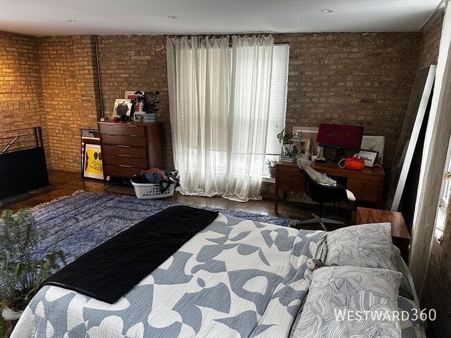 Building Photo - 1927 N Humboldt Blvd