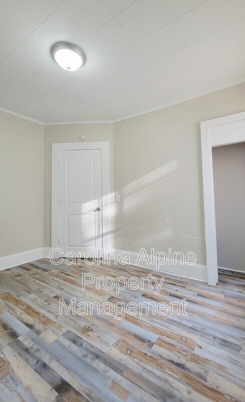 Building Photo - 1204 Asheboro St