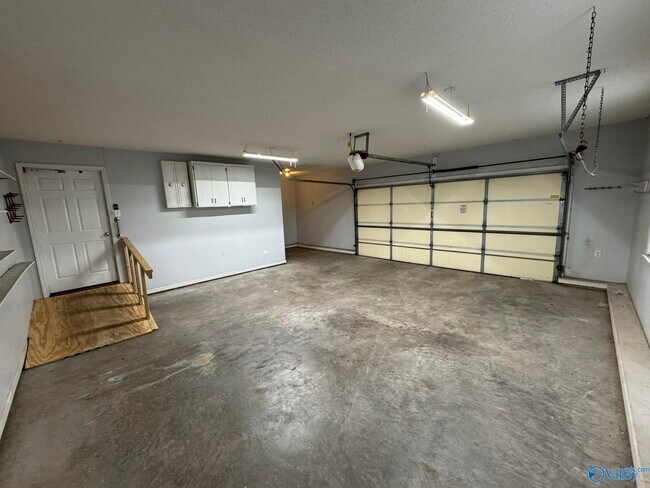 Building Photo - 104 Cypress Cir