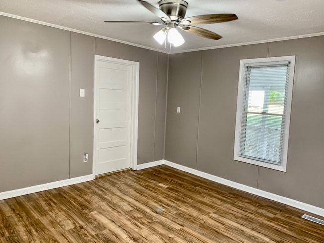 Building Photo - "5 Points Beauty 2-Bed Oasis in Huntsville. $500 off one month with 18 month lease!!!