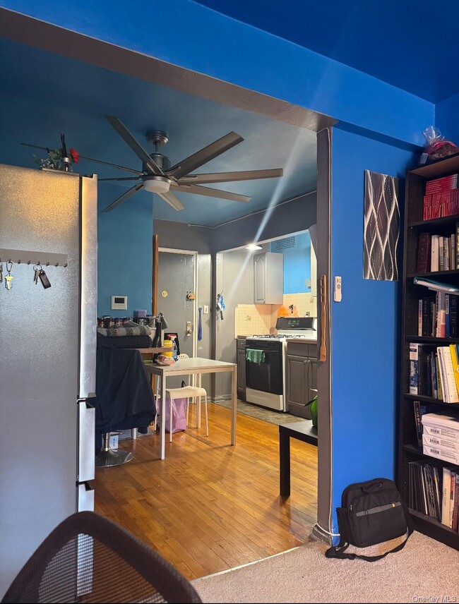 Building Photo - 212-04-212-75 75th Ave