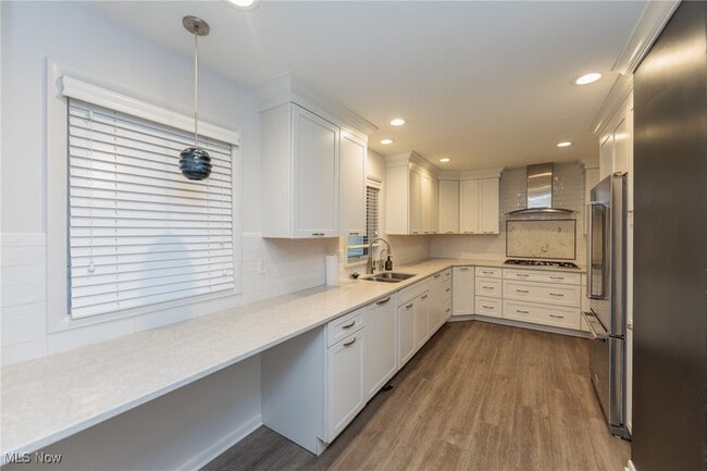 Building Photo - 2500 Deborah Dr