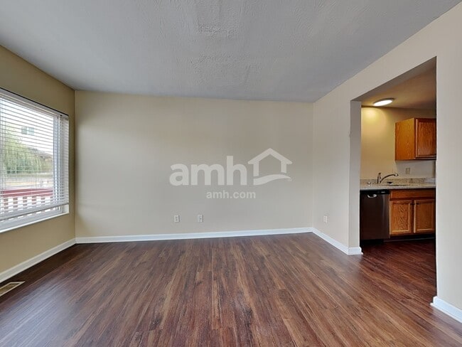 Building Photo - 1153 Reveres Run