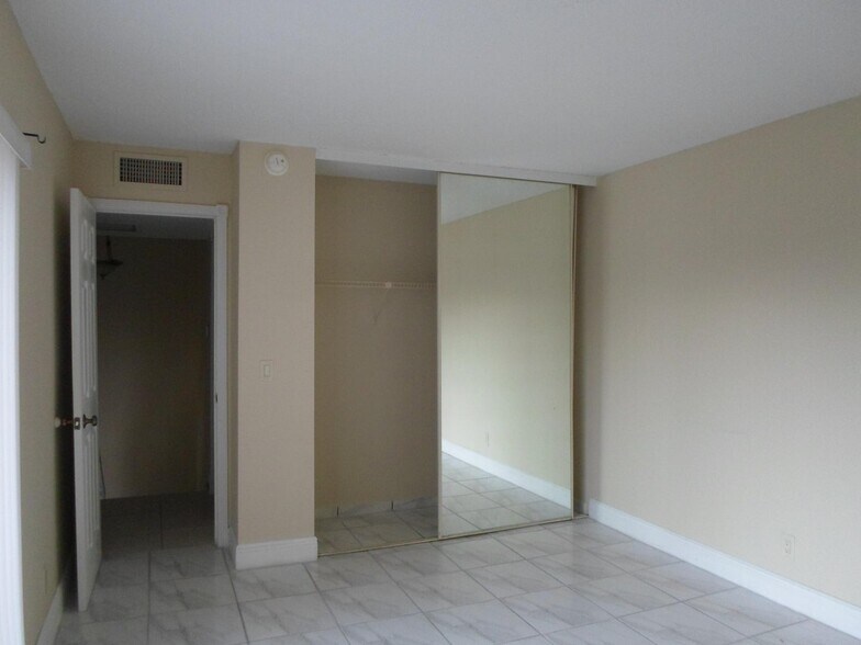 Building Photo - 1674 Forest Lakes Cir