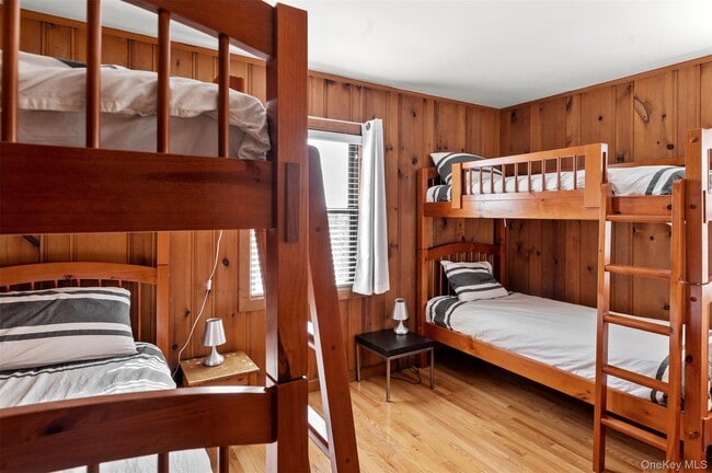 Building Photo - 35 Sloop Walk