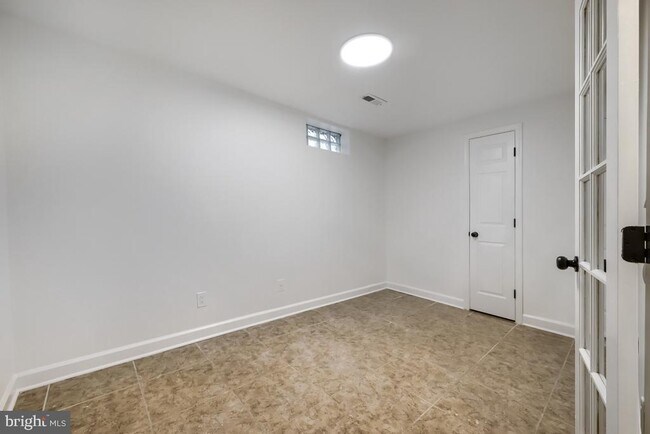 Building Photo - 8573 Black Star Cir