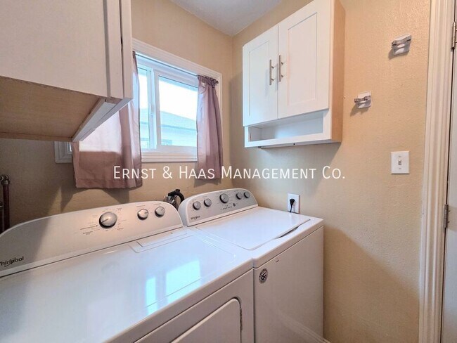 Building Photo - 4449 Shadeway Rd