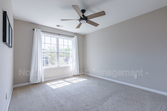 Building Photo - 2025 Jonesboro Rd SE