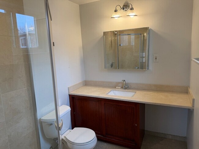 Building Photo - 14 Kippy Dr