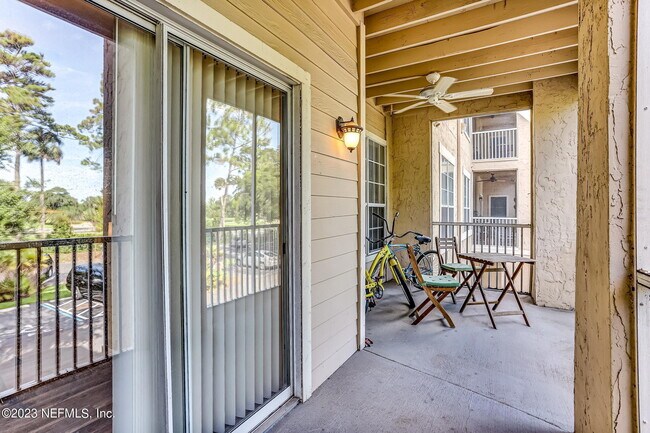 Building Photo - 170 Veracruz Dr