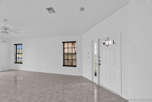 Building Photo - 12382 Pleasant Green Way