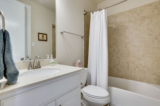 Building Photo - 12718 Mdw Gln Trl