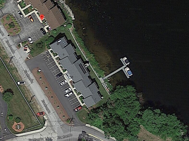 Building Photo - 33 River Front Dr