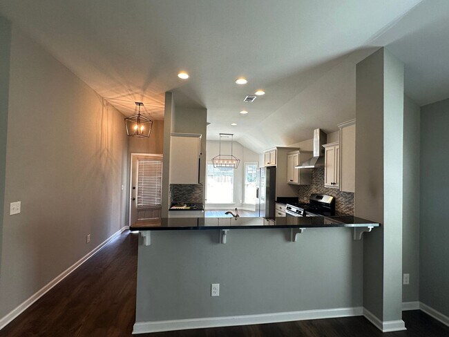 Building Photo - Beautiful Pike Road Home in Woodland Creek