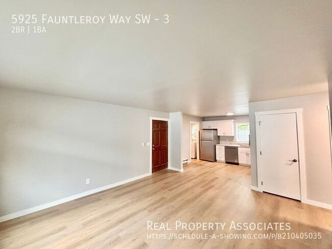 Building Photo - 5925 Fauntleroy Wy SW