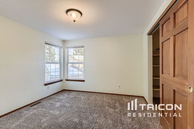 Building Photo - 7319 Rochester Ct