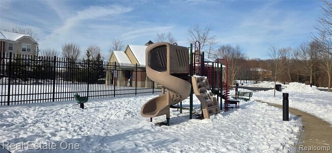 Building Photo - 27999 Middleton Dr