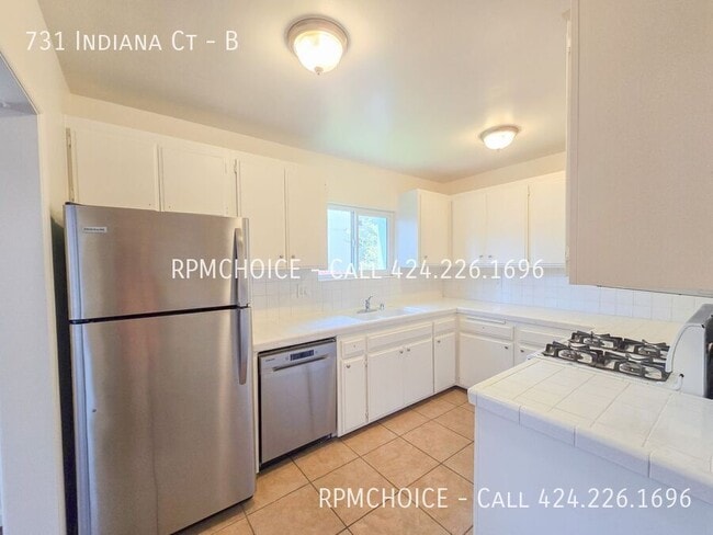 Building Photo - 731 Indiana Ct