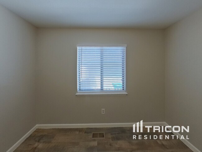 Building Photo - 3509 S Norfolk Way
