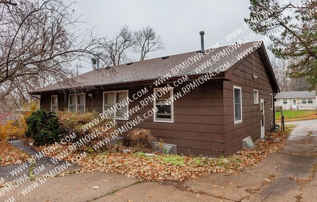 Building Photo - 217 Loomis Ave