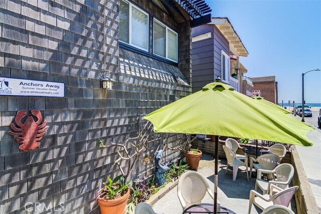 Building Photo - 112 31st St