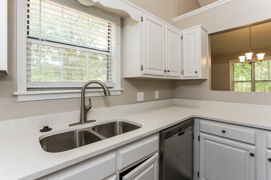 Building Photo - 40 Woodberry Ct