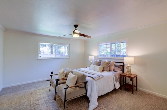 Building Photo - 2553 W Scott Ave