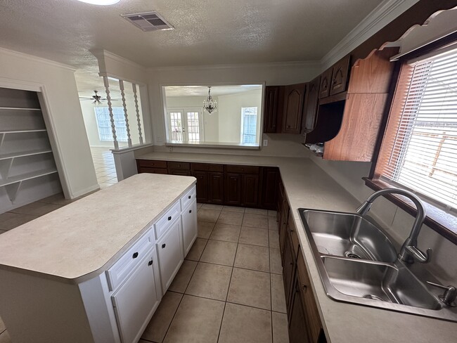 Building Photo - 7811 Helmers St