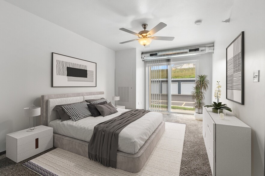 Building Photo - Split Rock Village Apartments & Townhomes