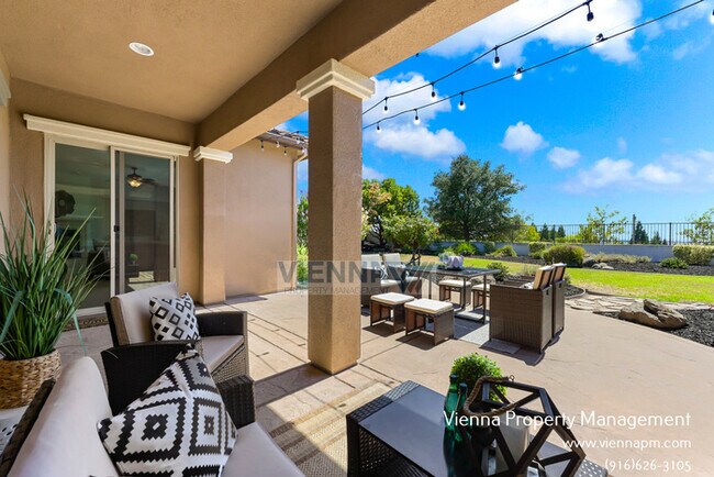 Building Photo - Beautiful 4 Bedroom Home in Catta Verdera