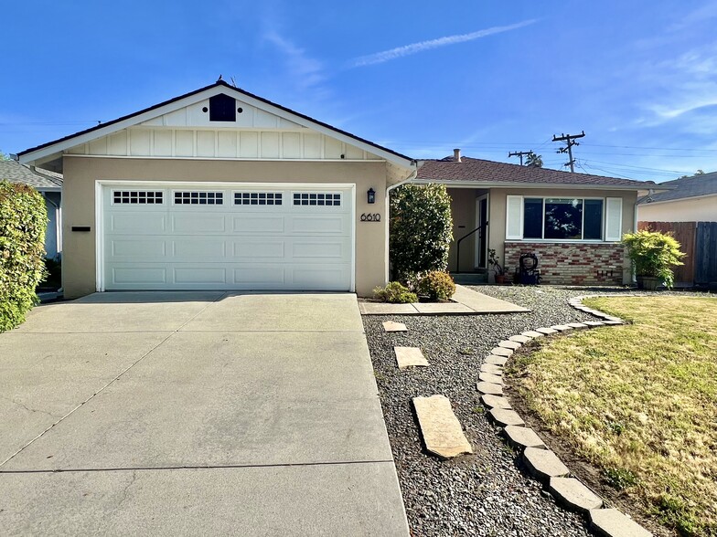 Building Photo - 6610 Canterbury Ct