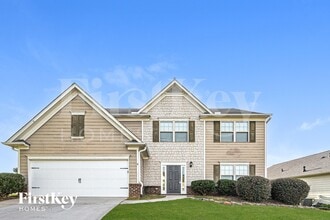 Building Photo - 4218 Spruce Trail