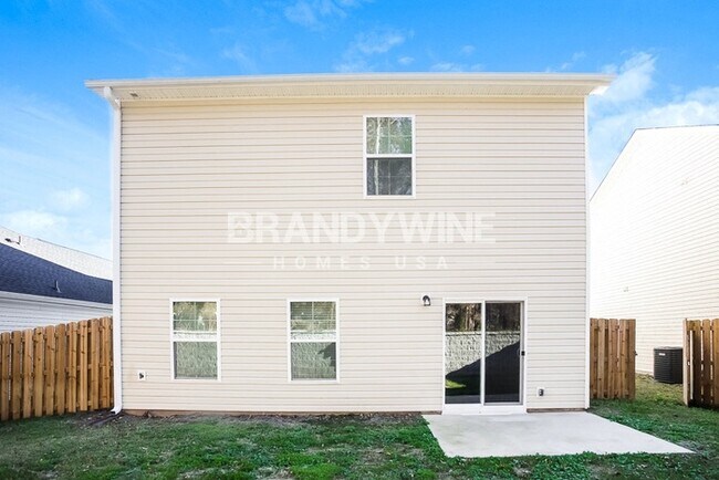 Building Photo - 506 Glenmanor Dr