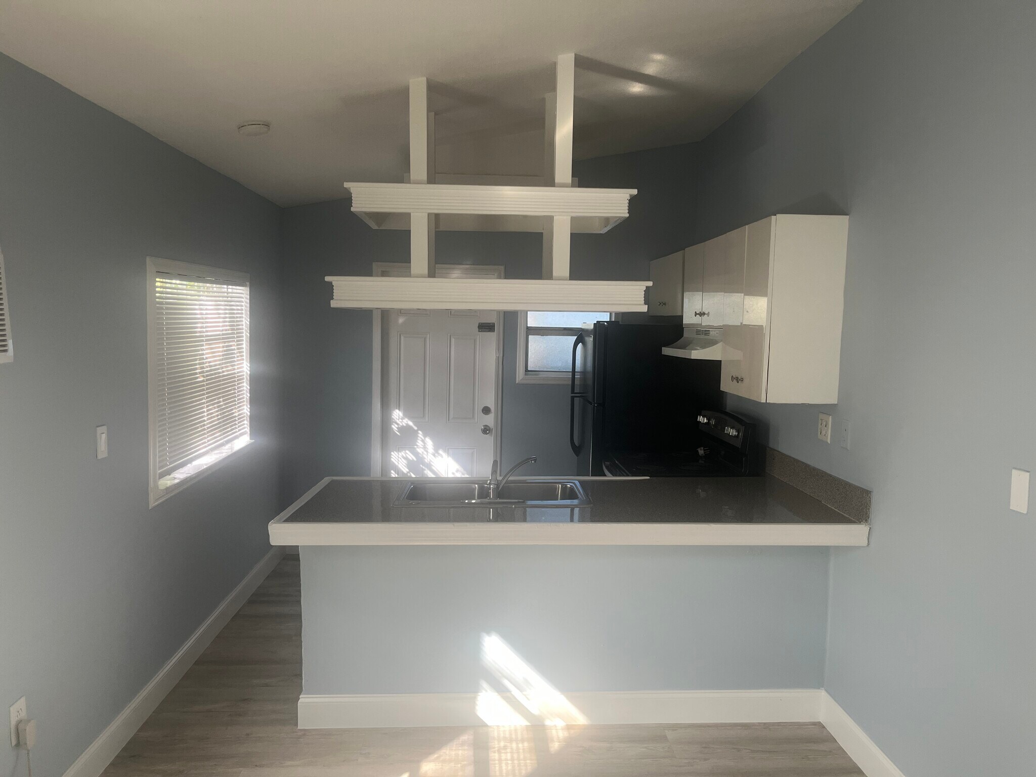 Building Photo - 412 NW 23rd Ct