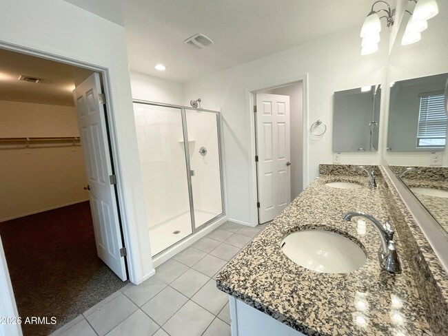 Building Photo - 15683 W Morning Glory St