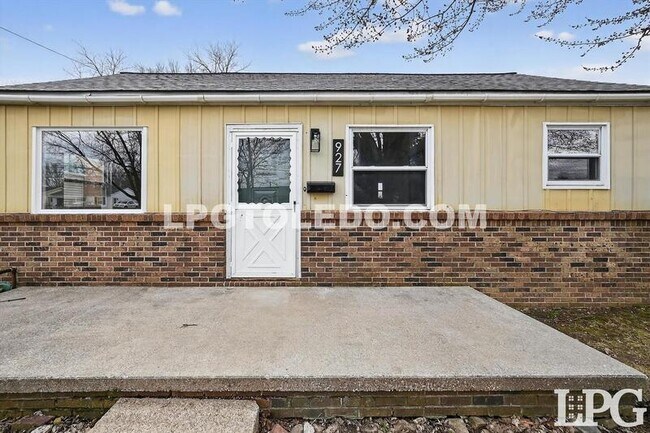 Building Photo - 927 W Northgate Pkwy