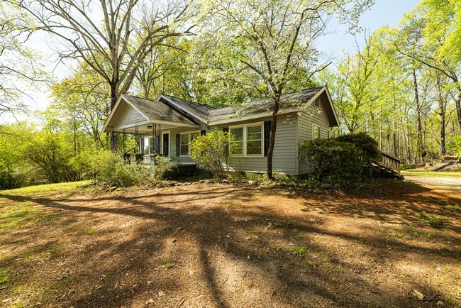 Building Photo - Spacious House on Old Six Mile Rd. - Water...
