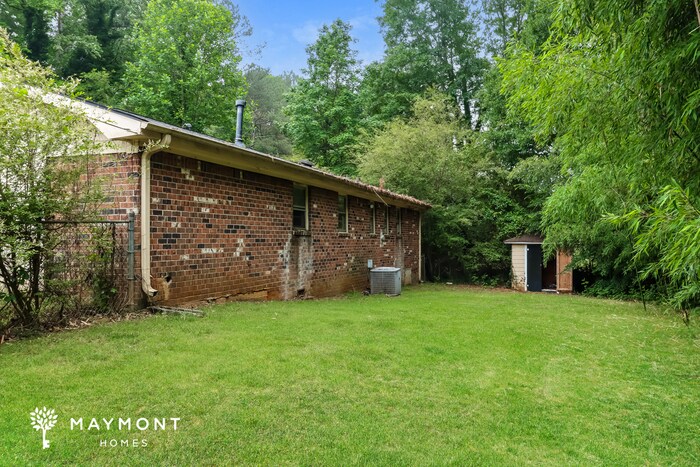 Building Photo - 4590 Ridgeview Dr