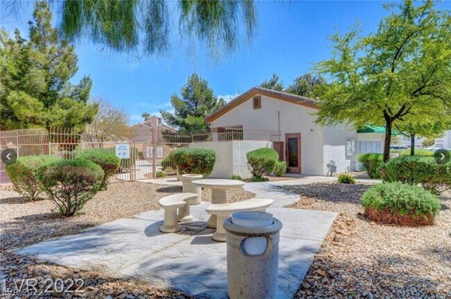 Building Photo - 5650 E Sahara Ave