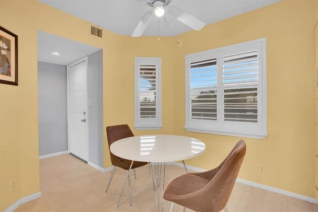 Building Photo - 1702 Andros Isle