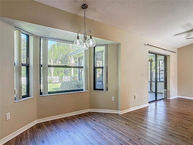 Building Photo - 4039 N Waterbridge Cir