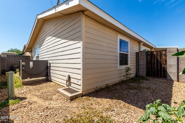 Building Photo - 8601 N 103rd Ave