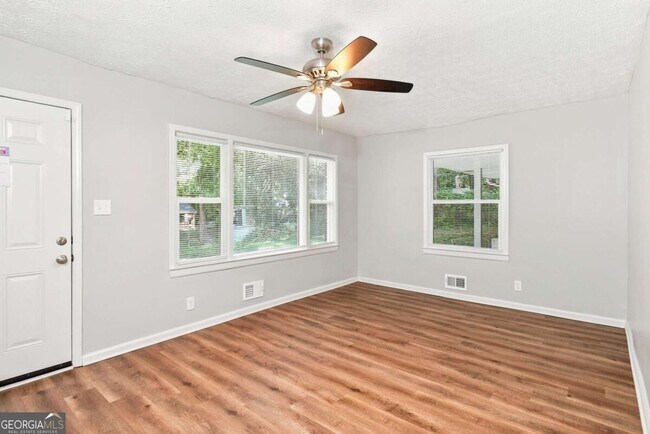 Building Photo - 1598 San Gabriel Ave