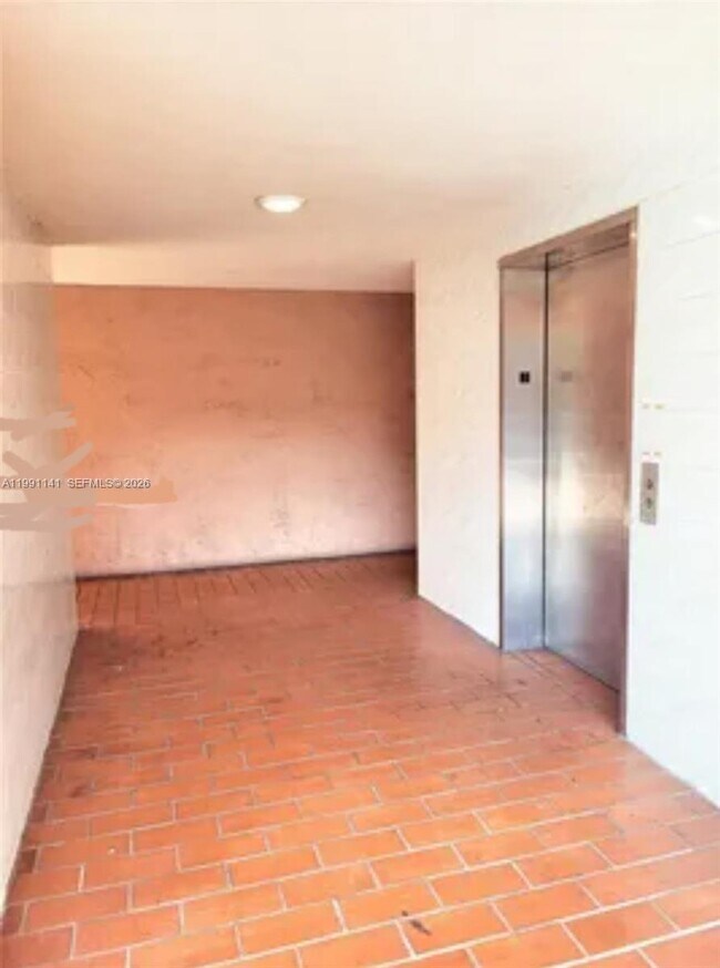 Building Photo - 5765 W 25th Ct